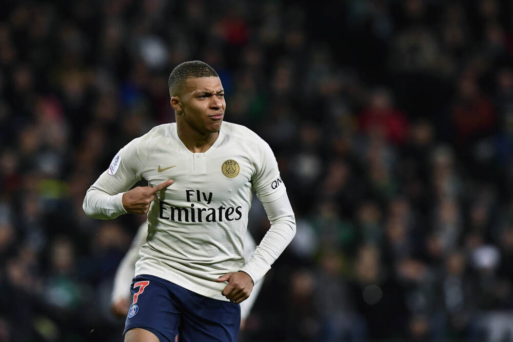 崔保华一审获刑14年 受贿所得财物及孳息已全部追缴